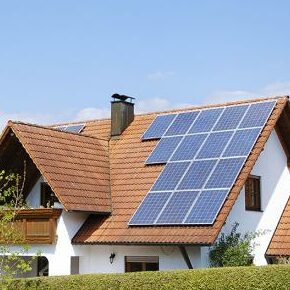 Maison avec panneau photovoltaique