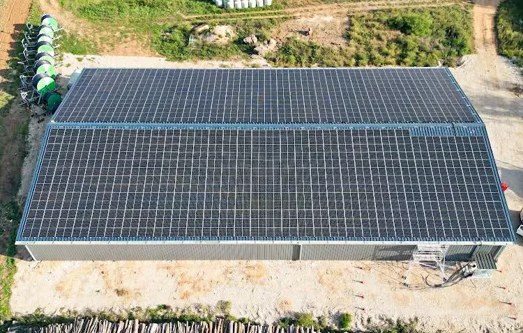 Installation de panneaux photovoltaïques de 347.1 kWc à Charnoz-sur-Ain